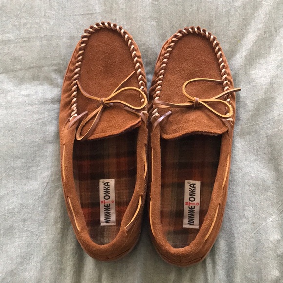 minnetonka men's moccasins